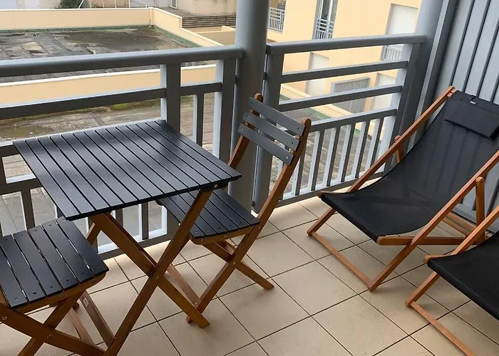 アパート T2 Avec Terrasse Et Piscine *